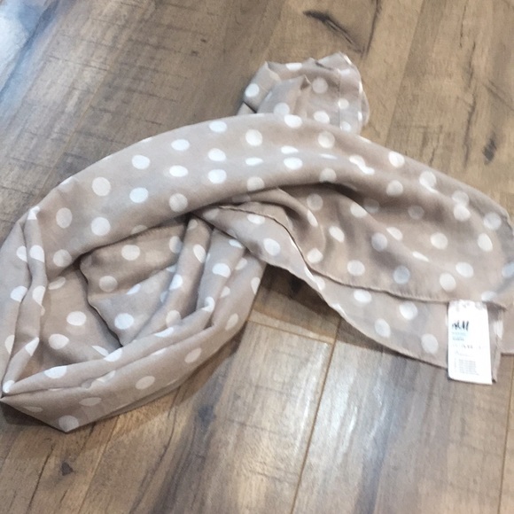 Scarf - Picture 5 of 5